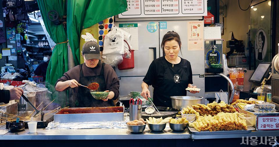 mangwon hidden places cafe street mangnidan gil seoul